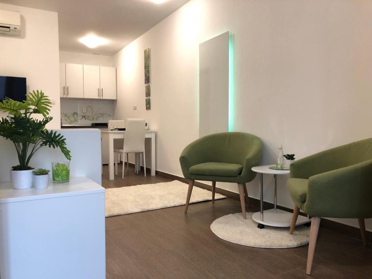 Appartement Luxury Central Studio Under The Castle à Ljubljana Extérieur photo
